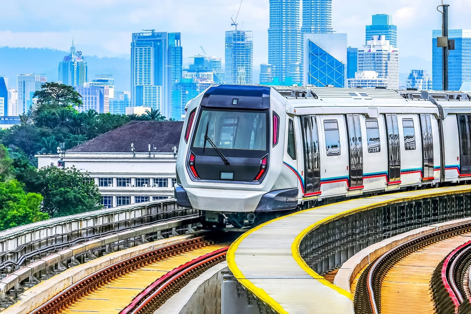 Đã quy hoạch sân bay tiềm năng, cao tốc, nếu có thêm đường sắt LRT, tỉnh này càng nhiều cơ hội "cất cánh"- Ảnh 1.