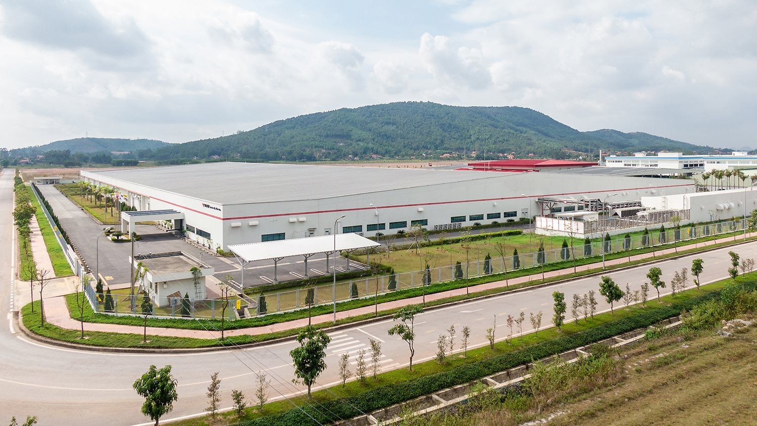 Đón 'đại bàng' Foxconn, AEON... đến làm tổ, một địa phương dự kiến hút 10 tỷ USD vốn FDI đến năm 2025- Ảnh 1.