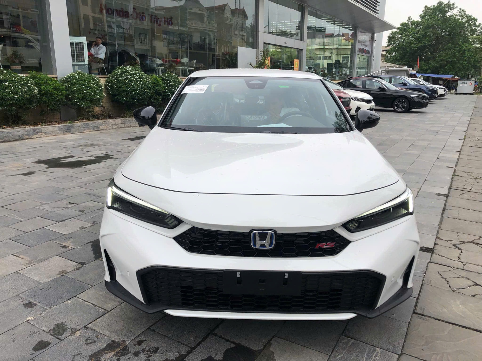 Honda Civic 2024 về đại lý: Không kèm "lạc", xe sẵn giao ngay nhưng số lượng cực ít- Ảnh 5.