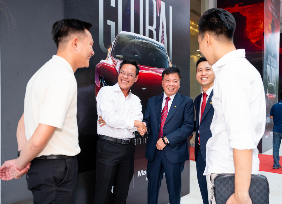 Global Window Films tỏa sáng tại Vietnam Motor Show 2024 và Đêm Hội ngộ- Ảnh 1.