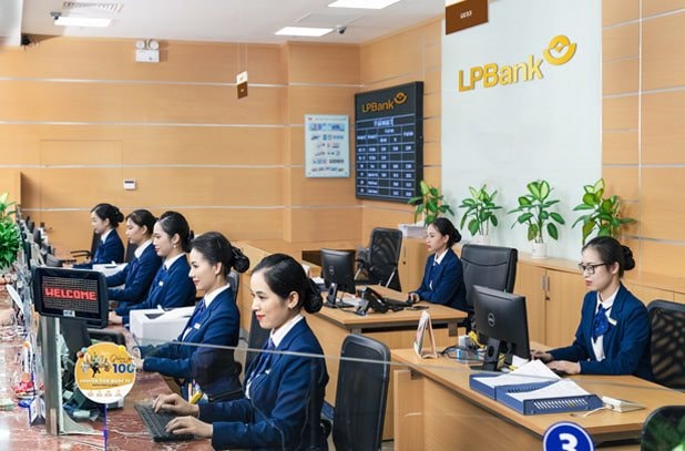 LPBank vừa tăng mạnh lãi suất tiết kiệm ở hầu hết kỳ hạn- Ảnh 1.