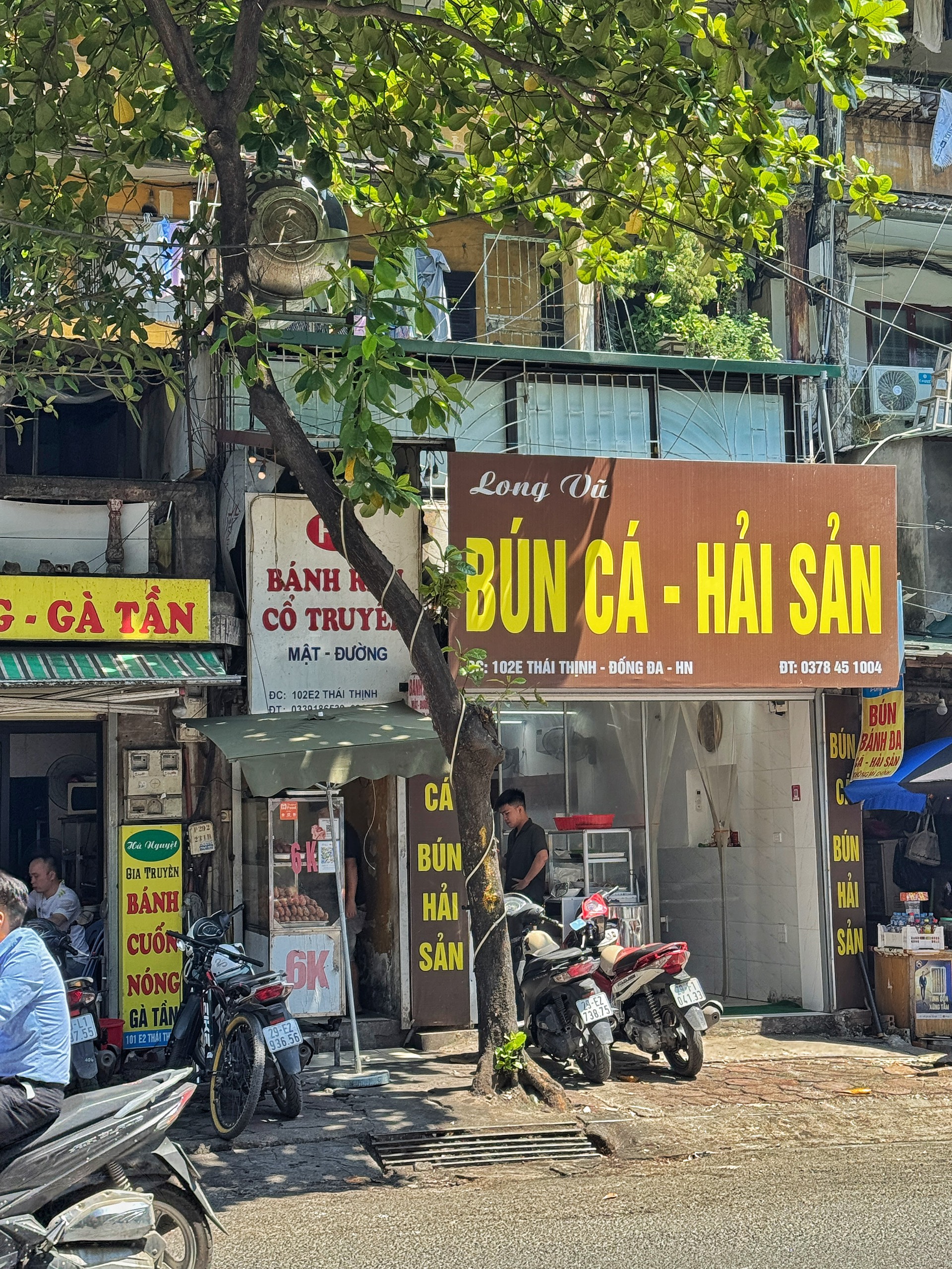 Thu về ghé ngay: Hàng bánh rán mặt tiền chỉ 1m, bán đúng 2 loại bánh nhưng đỉnh điểm tiêu thụ hết hơn 10.000 cái/ngày- Ảnh 2.