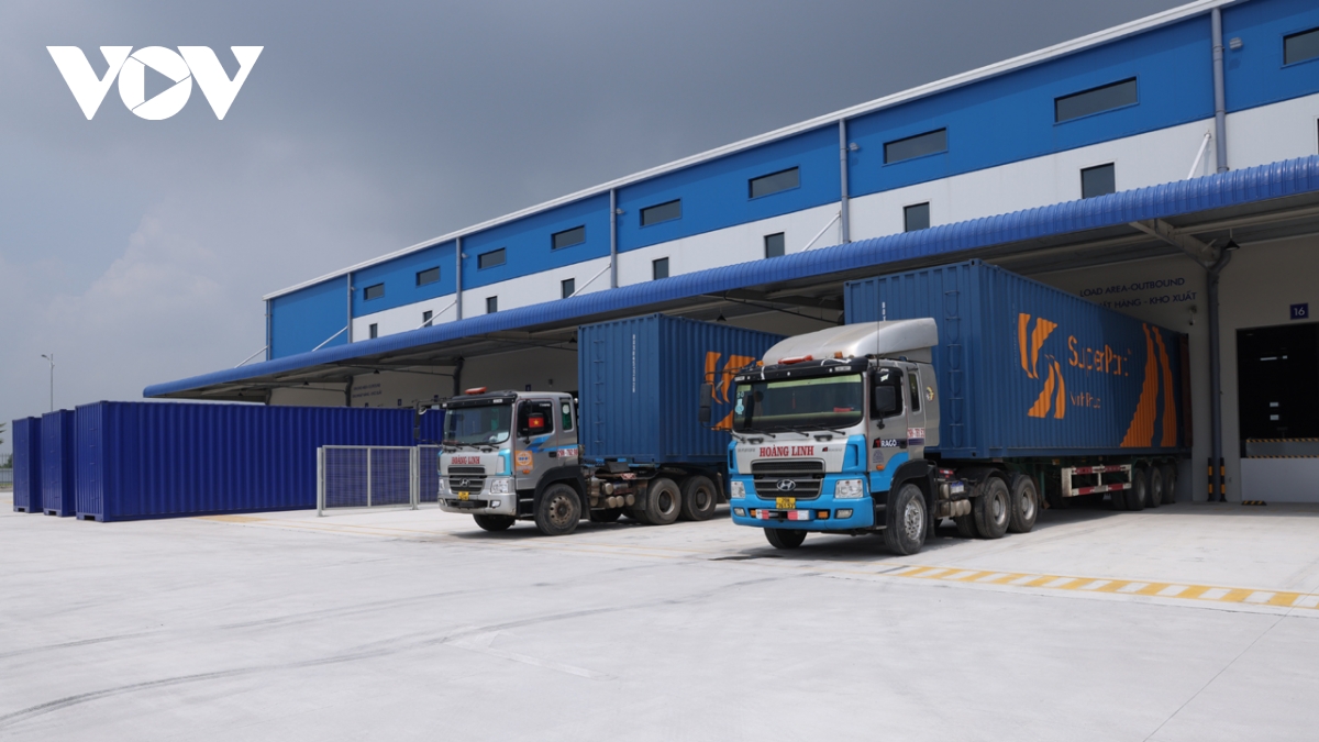 Đẩy nhanh lộ trình chuyển đổi số logistics, tăng năng lực kết nối của Việt Nam- Ảnh 2.