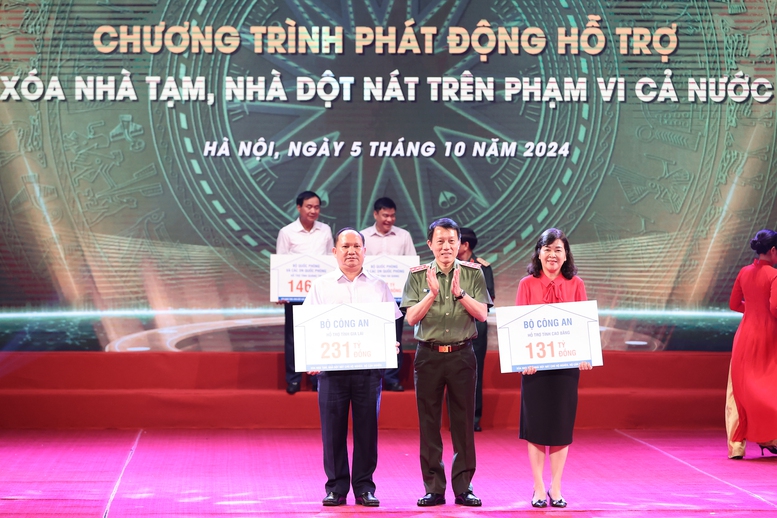 Thủ tướng: Xóa hết nhà tạm, nhà dột nát để không ai bị bỏ lại phía sau trong kỷ nguyên vươn mình của dân tộc- Ảnh 3.