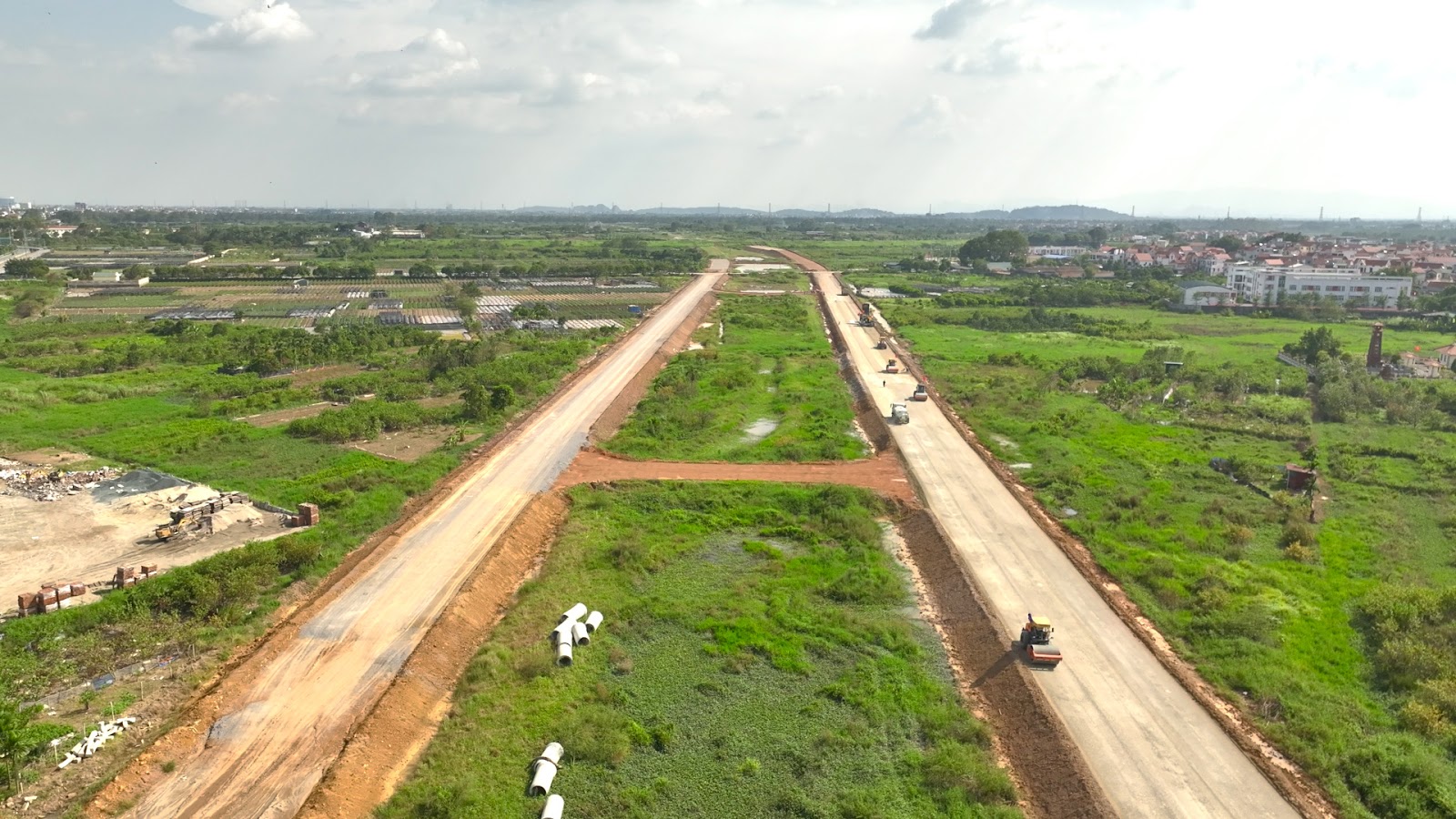 Bất động sản dọc hai bên vành đai 4 tăng giá khi Hà Nội tăng tốc tiến độ triển khai- Ảnh 1.