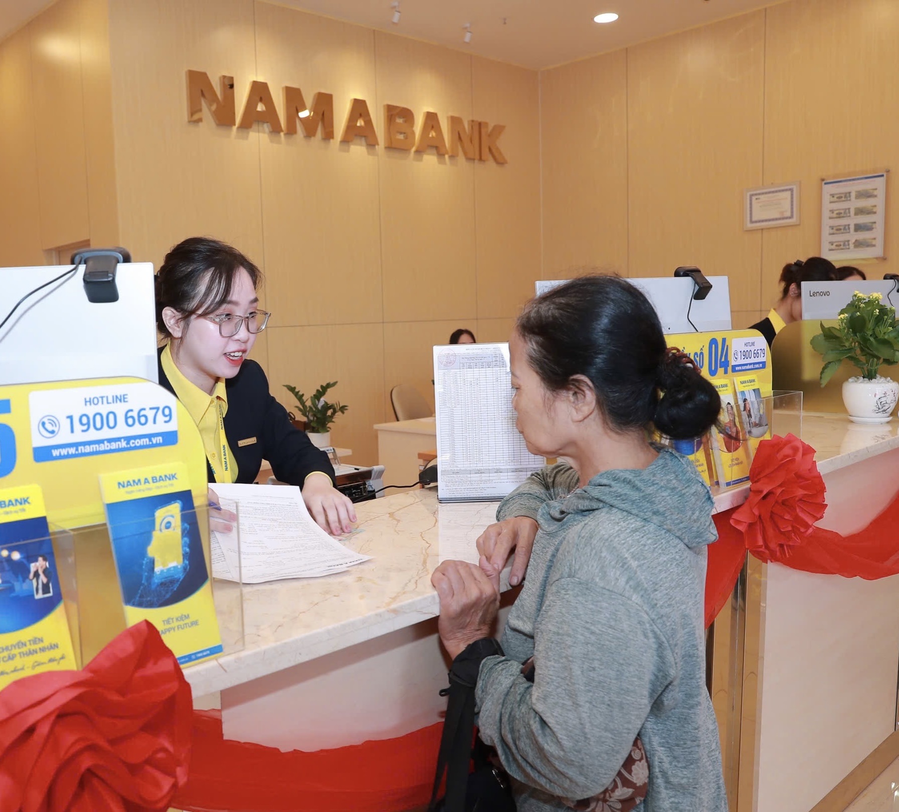 Nam A Bank 32 năm, tiếp tục phủ sóng mạng lưới miền Bắc- Ảnh 1.