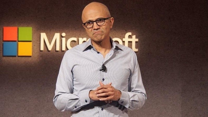 Nhà vô địch Microsoft hụt hơi trong cuộc đua AI: Doanh thu bùng nổ, lợi nhuận hàng tỷ USD nhưng tăng trưởng cổ phiếu lại kém hơn các đối thủ- Ảnh 1.