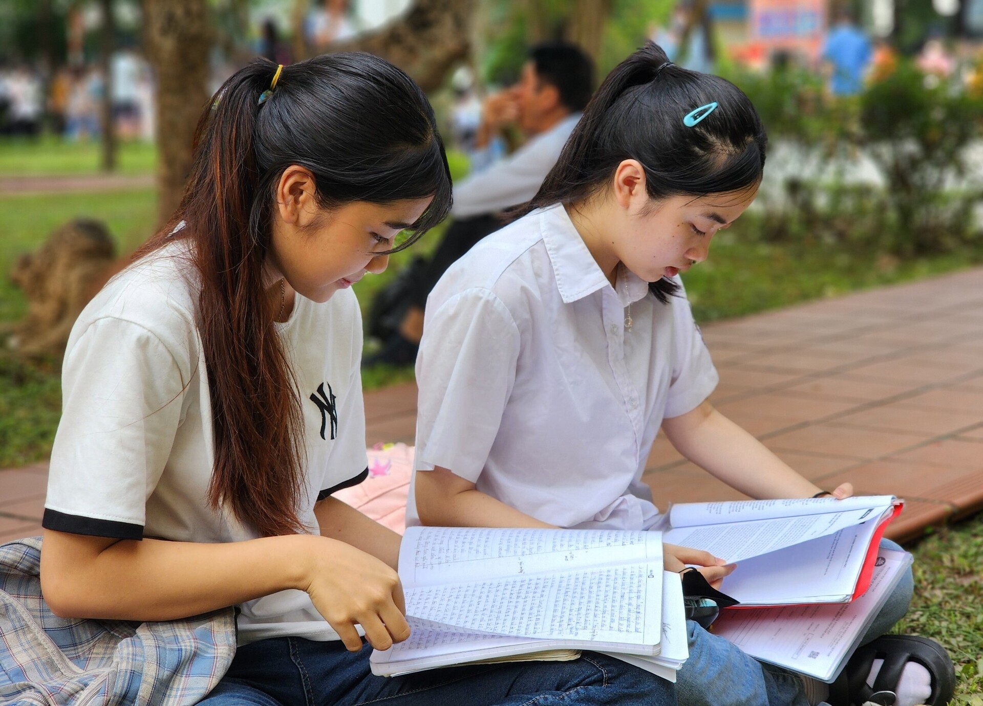 Bốc thăm môn thi thứ 3 vào lớp 10: 'Trò chơi may rủi, học sinh càng thêm áp lực'- Ảnh 1.