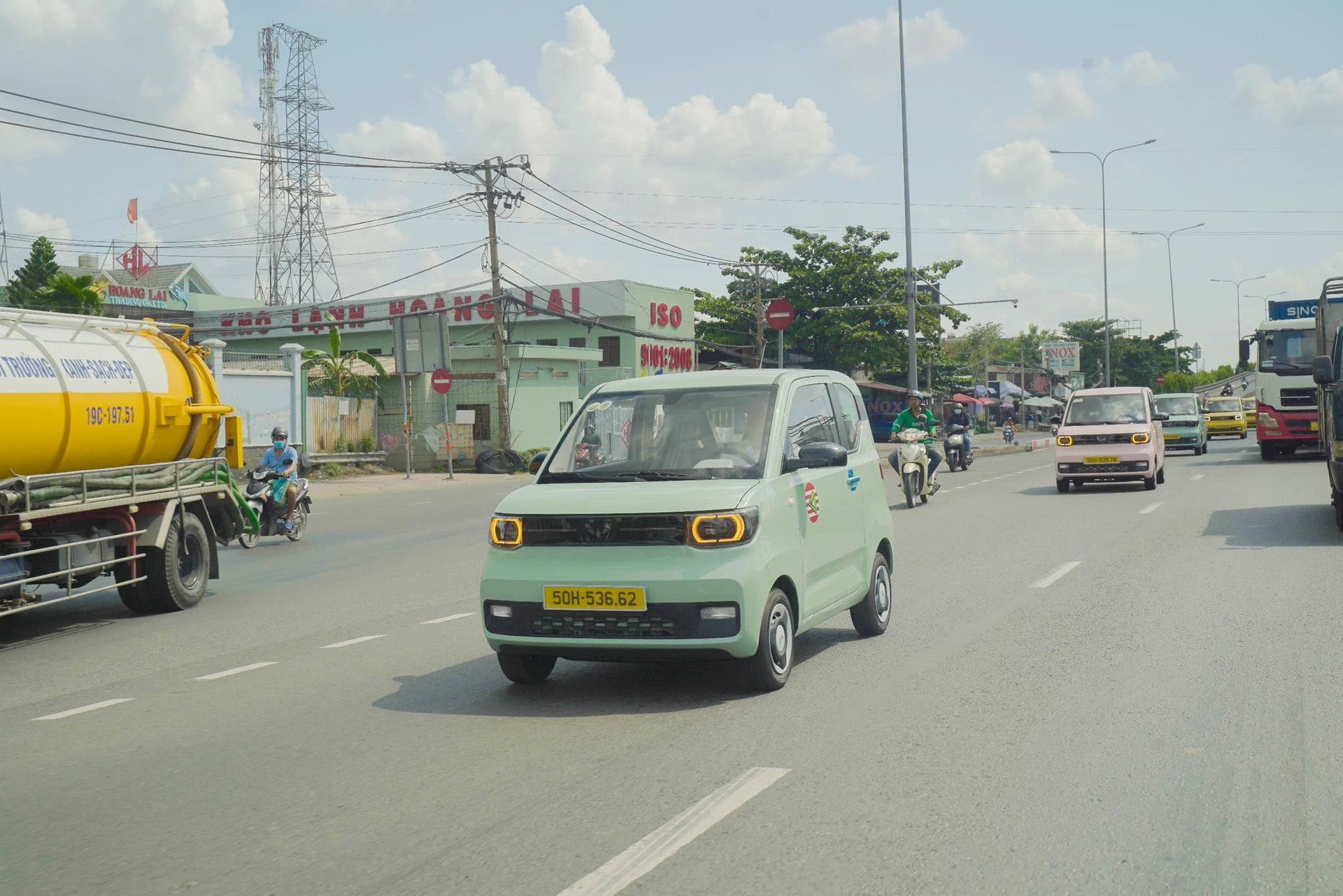 Hãng taxi điện bắt tay cùng VinFast và TMT Motors bất ngờ chiêu mộ đối tác tài xế, cam kết thu nhập hơn 10 triệu đồng/tháng- Ảnh 2.