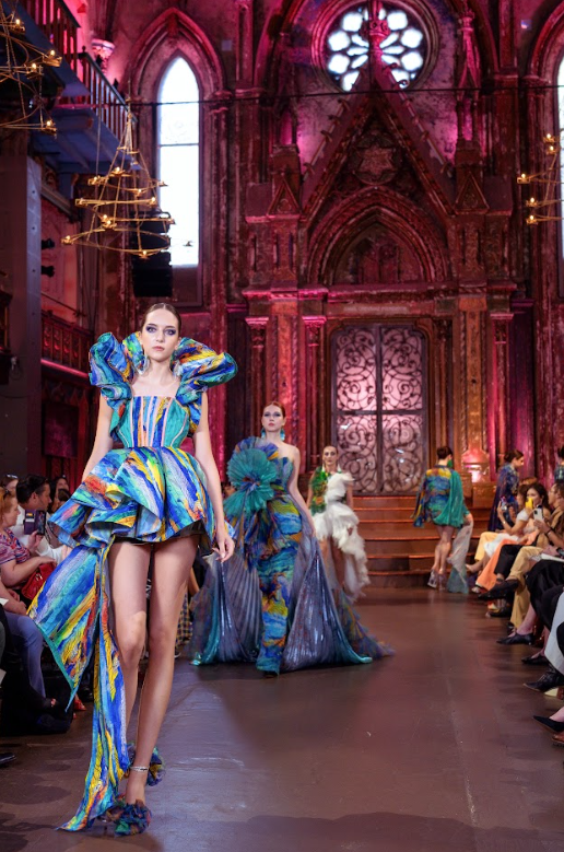 NTK Tuyết Lê gây ấn tượng mạnh với thời trang thượng lưu tại New York Couture Fashion Week- Ảnh 8.