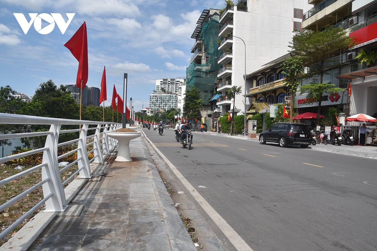 Cận cảnh tuyến đường ven sông Hồng "cong mềm mại" nhất ở Hà Nội- Ảnh 8.