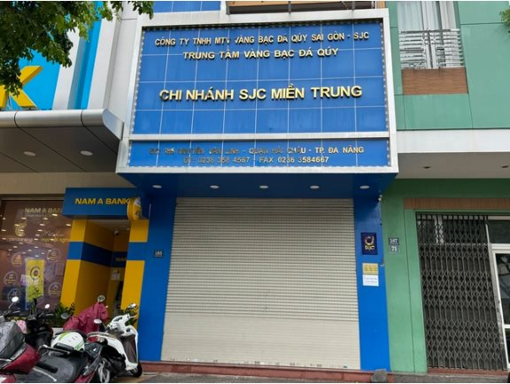 "Vua vàng miếng" SJC đứng sau hai cửa hàng vừa ngừng giao dịch ở Đà Nẵng đang kinh doanh ra sao?- Ảnh 1.