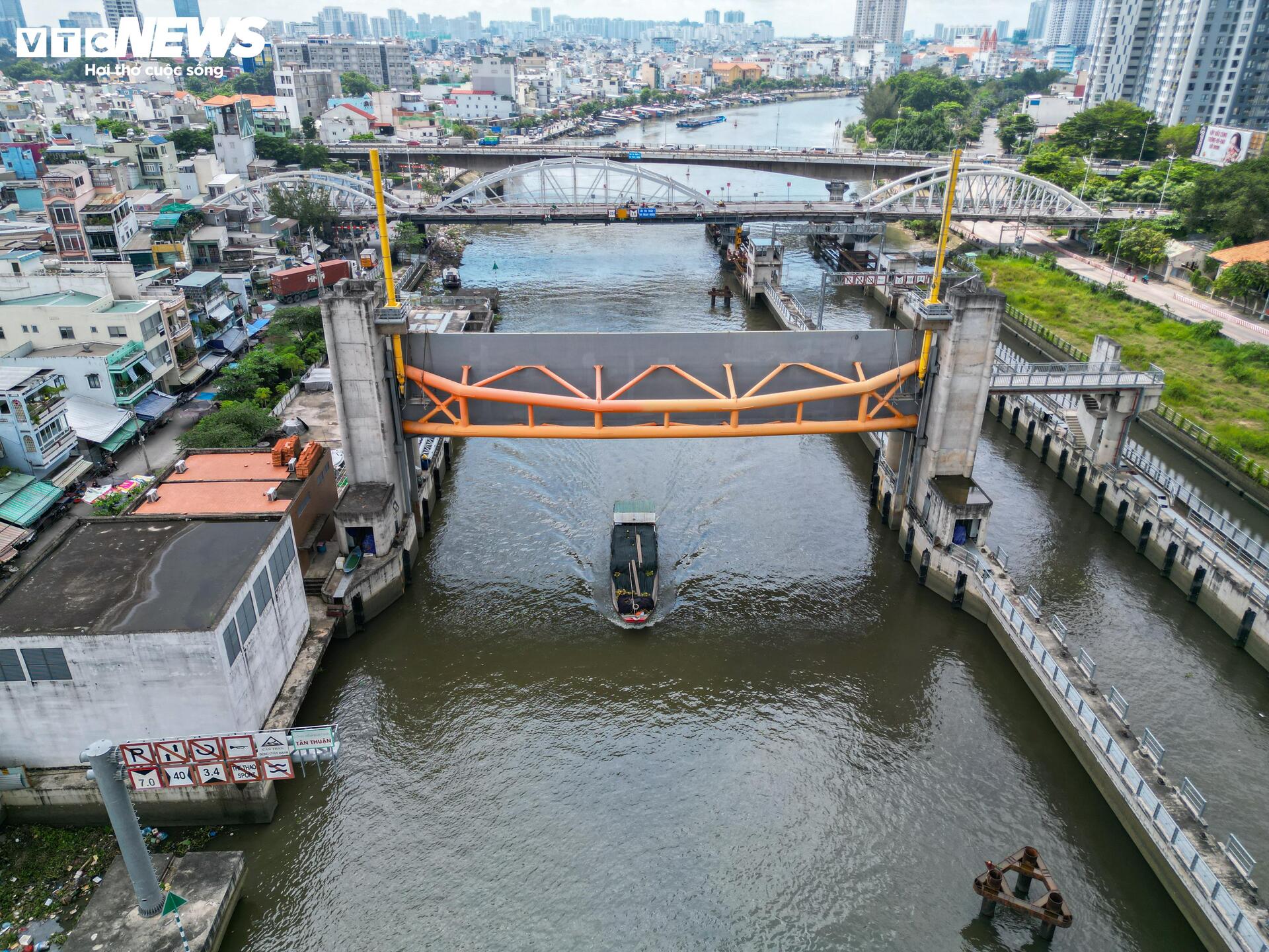 Dự án chống ngập 10.000 tỷ ở TP.HCM vẫn chưa có ngày về đích- Ảnh 2.