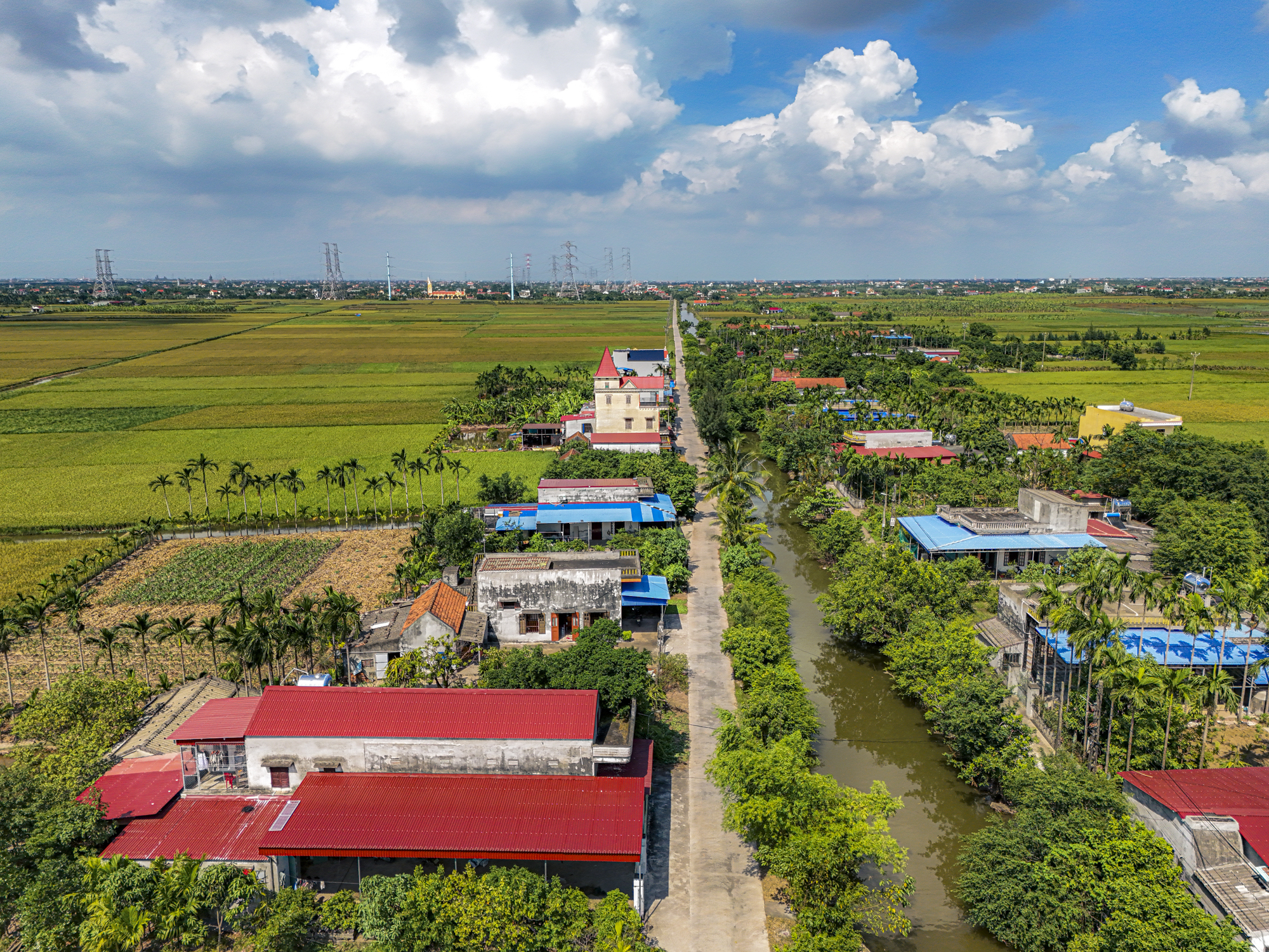 Dự án nhà máy nhiệt điện 2,2 tỷ USD tại Nam Định: 'Đắp chiếu' 7 năm, đang đề nghị chuyển từ than sang LNG trước áp lực bị thu hồi- Ảnh 11. Dự án nhà máy nhiệt điện 2,2 tỷ USD tại Nam Định: 'Đắp chiếu' 7 năm, đang đề nghị chuyển từ than sang LNG trước áp lực bị thu hồi- Ảnh 11.