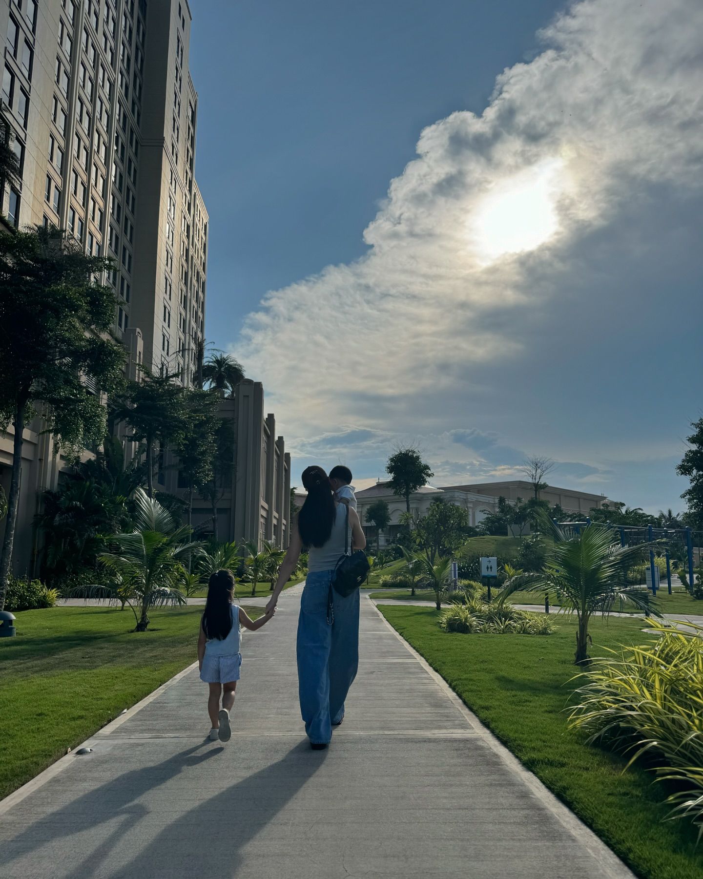 Cuộc sống của Đàm Thu Trang sau khi trở lại mạng xã hội