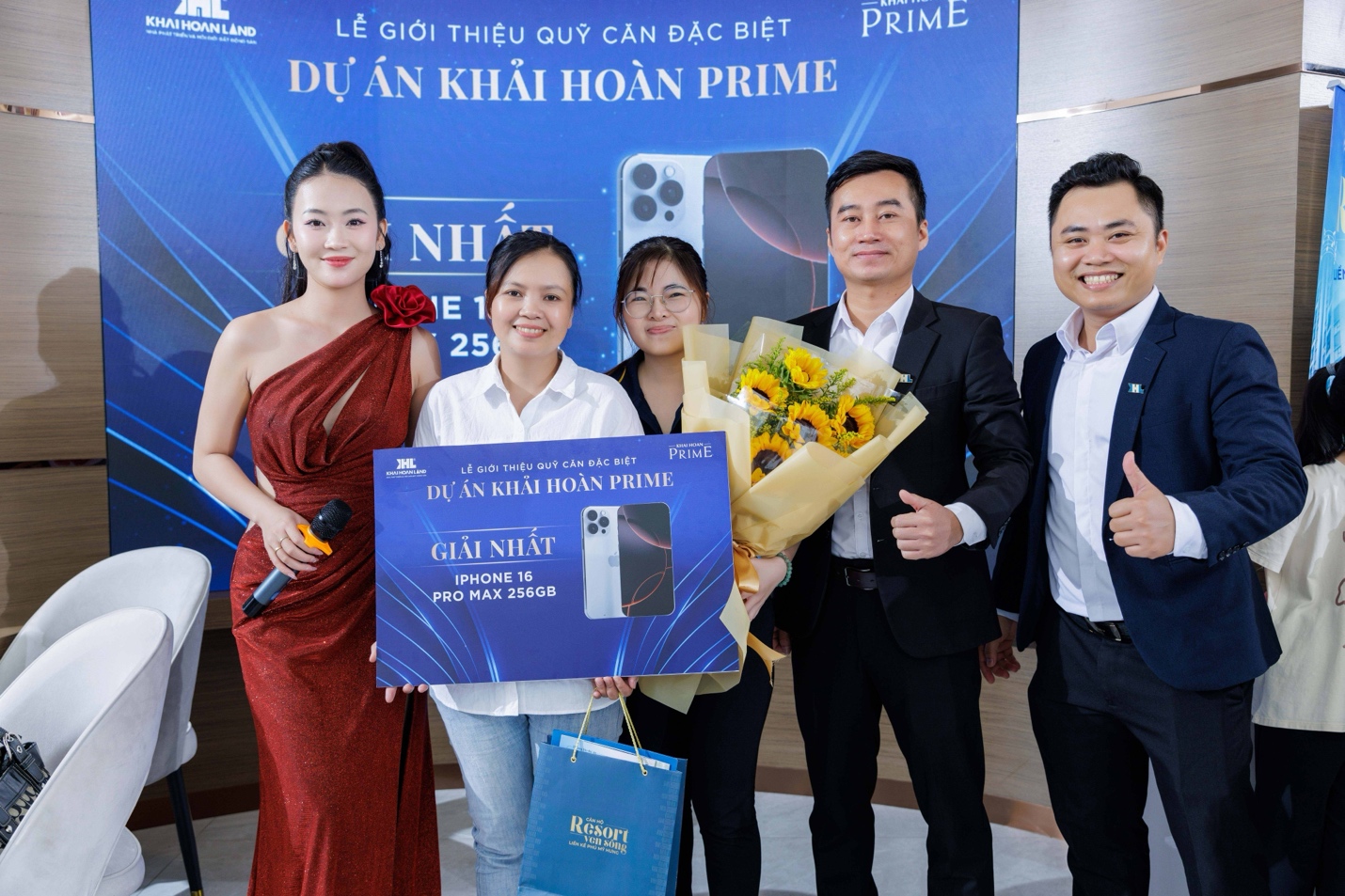 Người mua “đỏ mắt” săn tìm căn hộ trong tầm giá từ 50 triệu/m2- Ảnh 2.