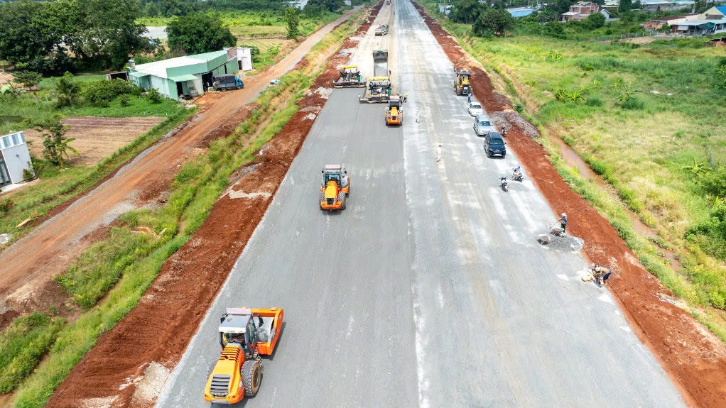 Bà Rịa - Vũng Tàu chỉ đạo: Không để việc giải ngân vốn công dồn vào dịp cuối năm!- Ảnh 1.