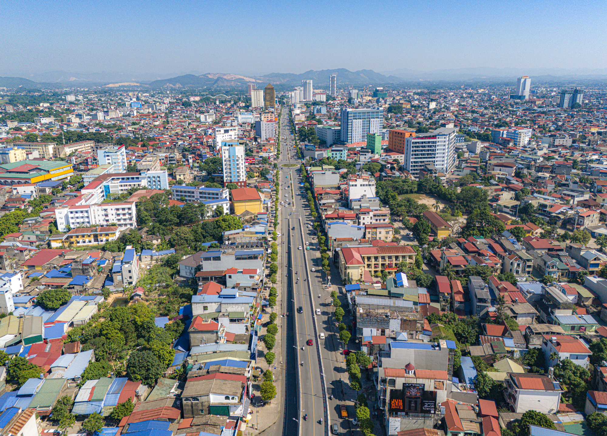 Những dự án nghìn tỷ sẽ thay đổi bộ mặt của tỉnh Thái Nguyên: Đường liên kết vùng gần 4.000 tỷ; sân vận động 22.000 chỗ ngồi- Ảnh 1.