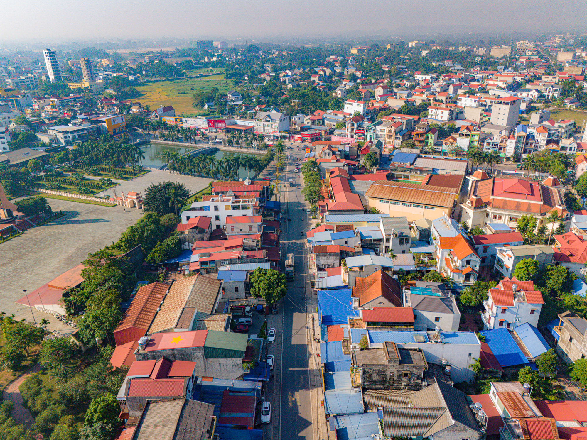 Không phải Bình Dương hay Quảng Ninh: Một tỉnh cứ đi 7 km lại có một thành phố- Ảnh 10.