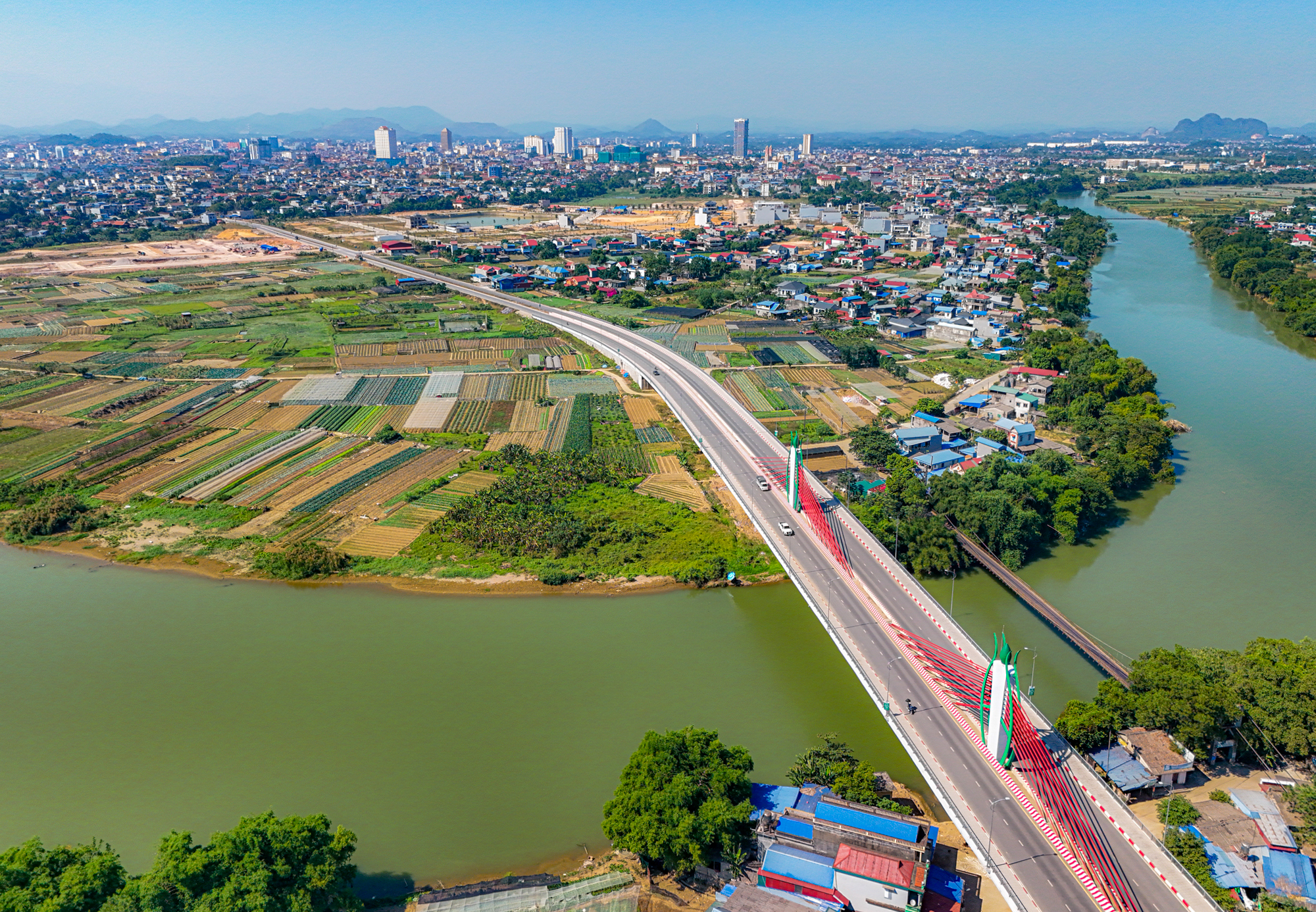 Không phải Bình Dương hay Quảng Ninh: Một tỉnh cứ đi 7 km lại có một thành phố- Ảnh 6.