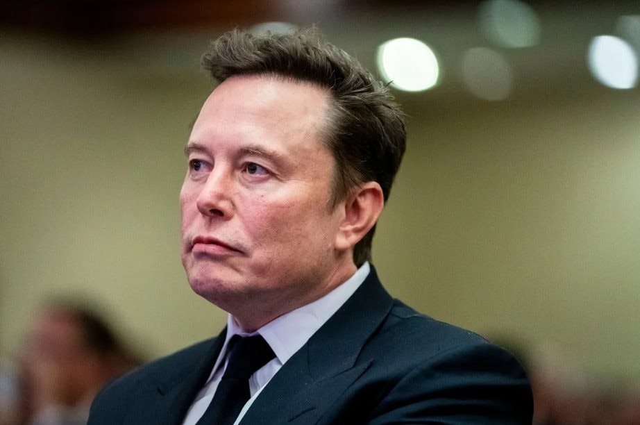 ‘Bộ trưởng’ Elon Musk ‘khai đao’ với Microsoft và ChatGPT, khiến hàng loạt ông lớn run sợ vì từng chê bai mình- Ảnh 1.