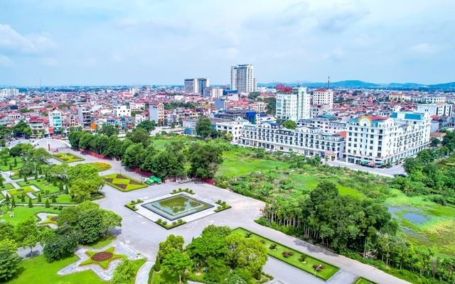 Cách Hà Nội 60km, một TP thuộc tỉnh nhận sáp nhập một huyện 176.000 dân- Ảnh 2.