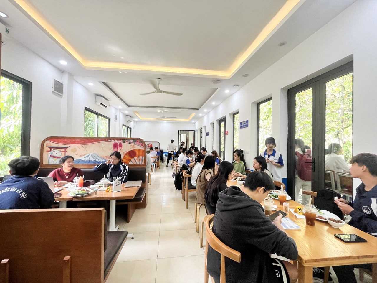 Nếu chỉ còn 25k trong ví, đây là những gì sinh viên ĐH Khoa học tự nhiên có thể ăn tại canteen trường- Ảnh 5.