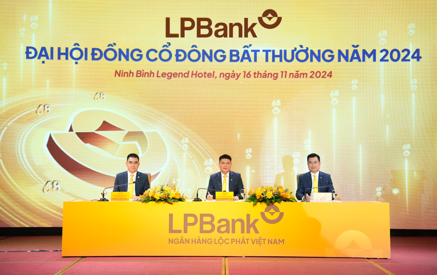 ĐHĐCĐ bất thường năm 2024 LPBank: Quyết định phát hành cổ phiếu trả cổ tức tỷ lệ 16,8%, đầu tư cổ phiếu thuộc danh mục VN30- Ảnh 1.