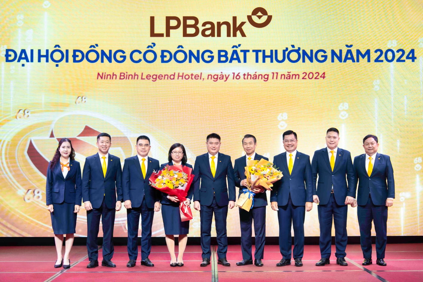 ĐHĐCĐ bất thường năm 2024 LPBank: Quyết định phát hành cổ phiếu trả cổ tức tỷ lệ 16,8%, đầu tư cổ phiếu thuộc danh mục VN30- Ảnh 3.