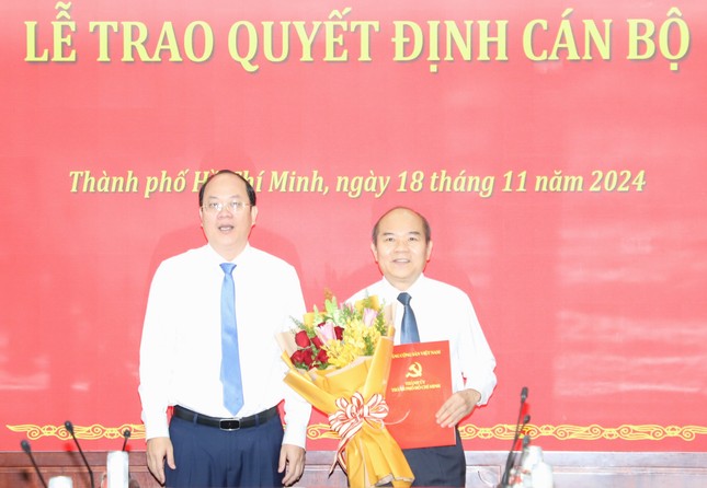 Ban Bí thư Trung ương Đảng chuẩn y nhân sự ở 2 tỉnh, thành- Ảnh 2.