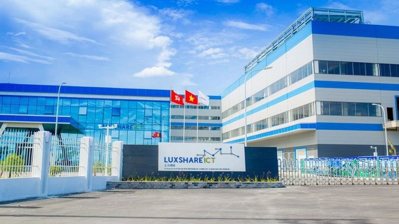 Từng được đánh giá là ‘vùng trũng’, đến nay đón loạt đại bàng Foxconn, Luxshare, Goertek...: Tỉnh miền Trung sẽ đầu tư cảng biển, sân bay, hạ tầng năng lượng- Ảnh 1.