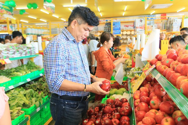 "Hốt bạc" tại Việt Nam nhưng tập đoàn bán lẻ hàng đầu Thái Lan vẫn không vượt mặt được 1 DN Việt non trẻ- Ảnh 2.