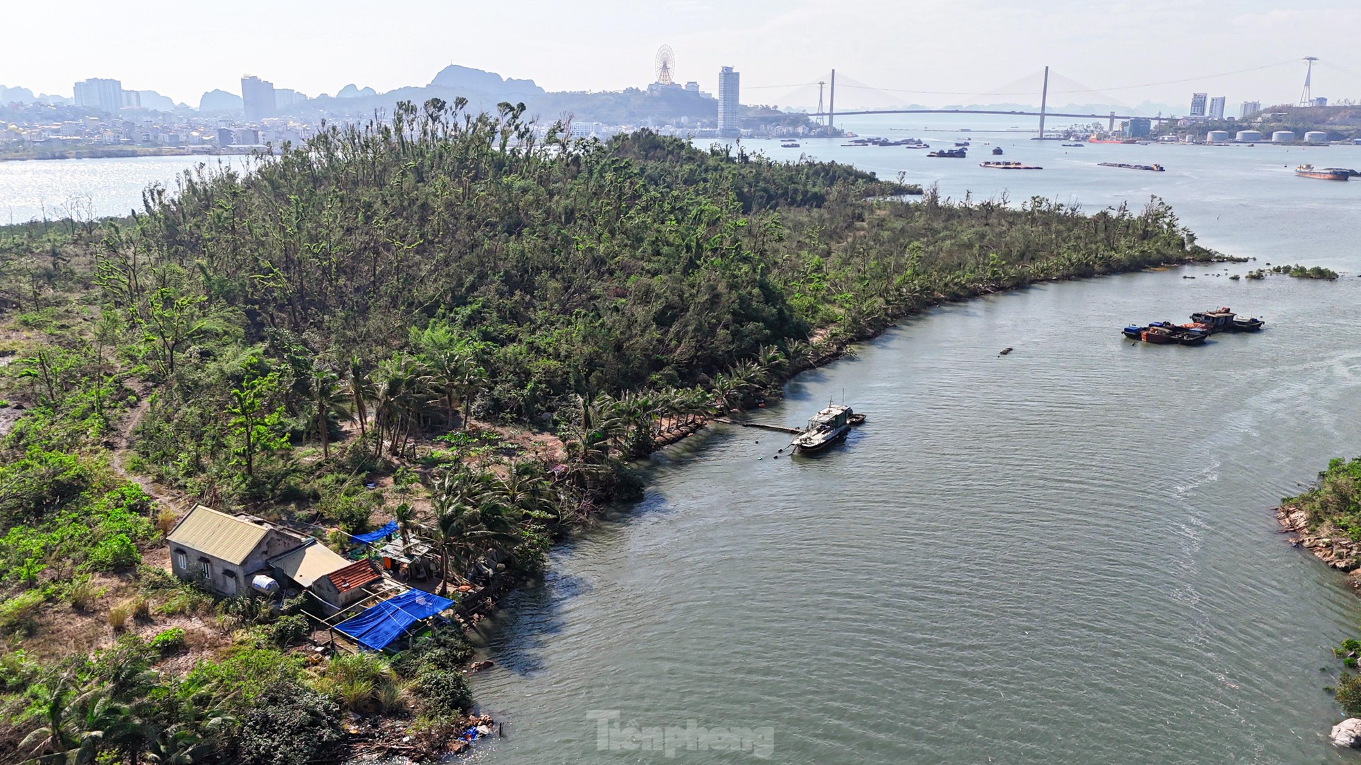 Hòn đảo tuyệt đẹp bị bỏ hoang hơn một thập kỷ ở Quảng Ninh- Ảnh 14.