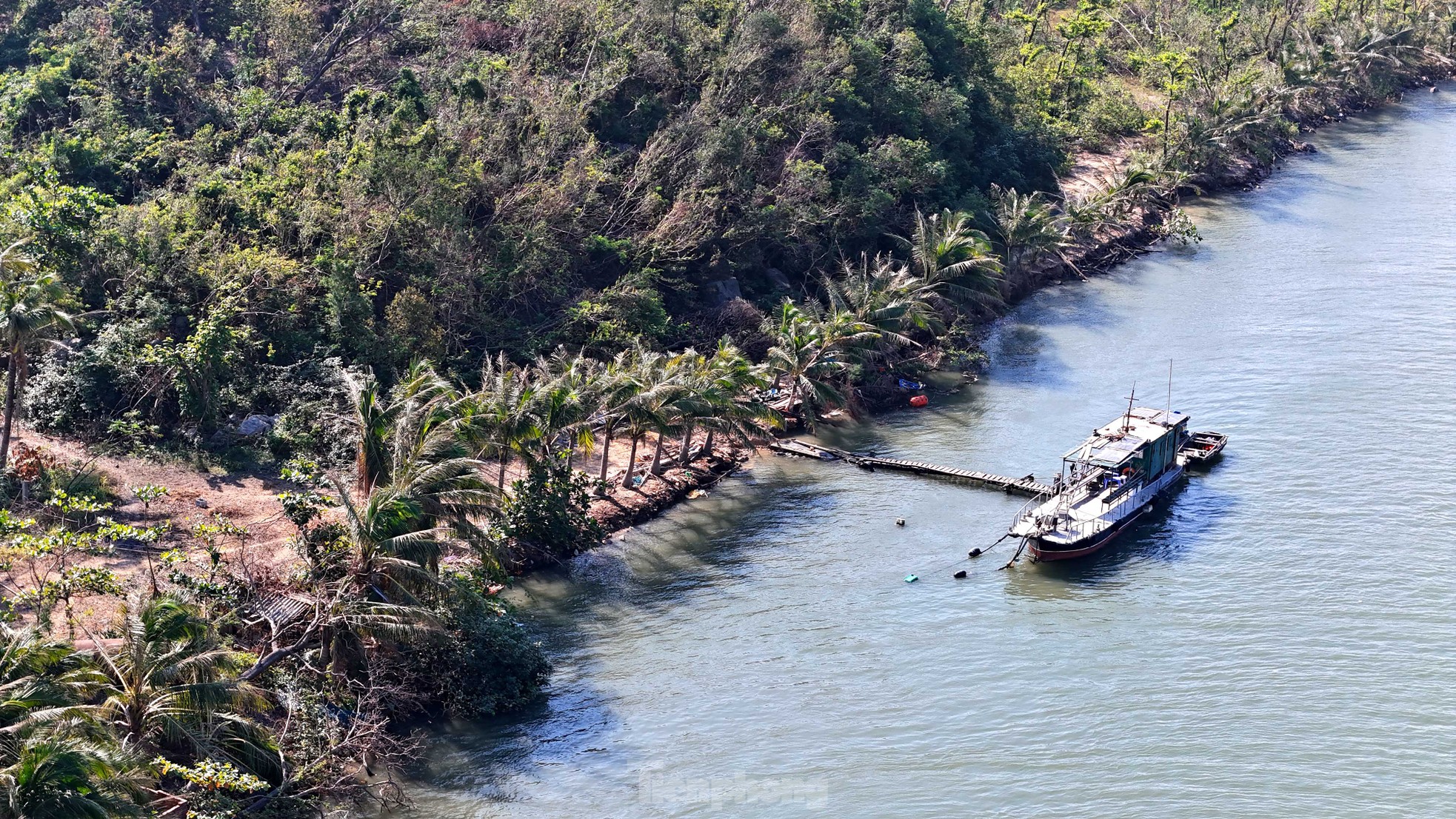 Hòn đảo tuyệt đẹp bị bỏ hoang hơn một thập kỷ ở Quảng Ninh- Ảnh 12.