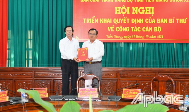 Triển khai quyết định của Ban Bí thư về công tác cán bộ ở 4 tỉnh- Ảnh 3.