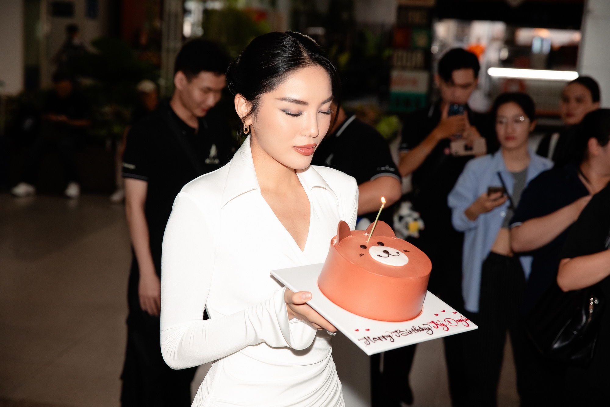 Kỳ Duyên lên tiếng giữa sân bay về những lời chê bai trong hành trình Miss Universe 2024- Ảnh 3.