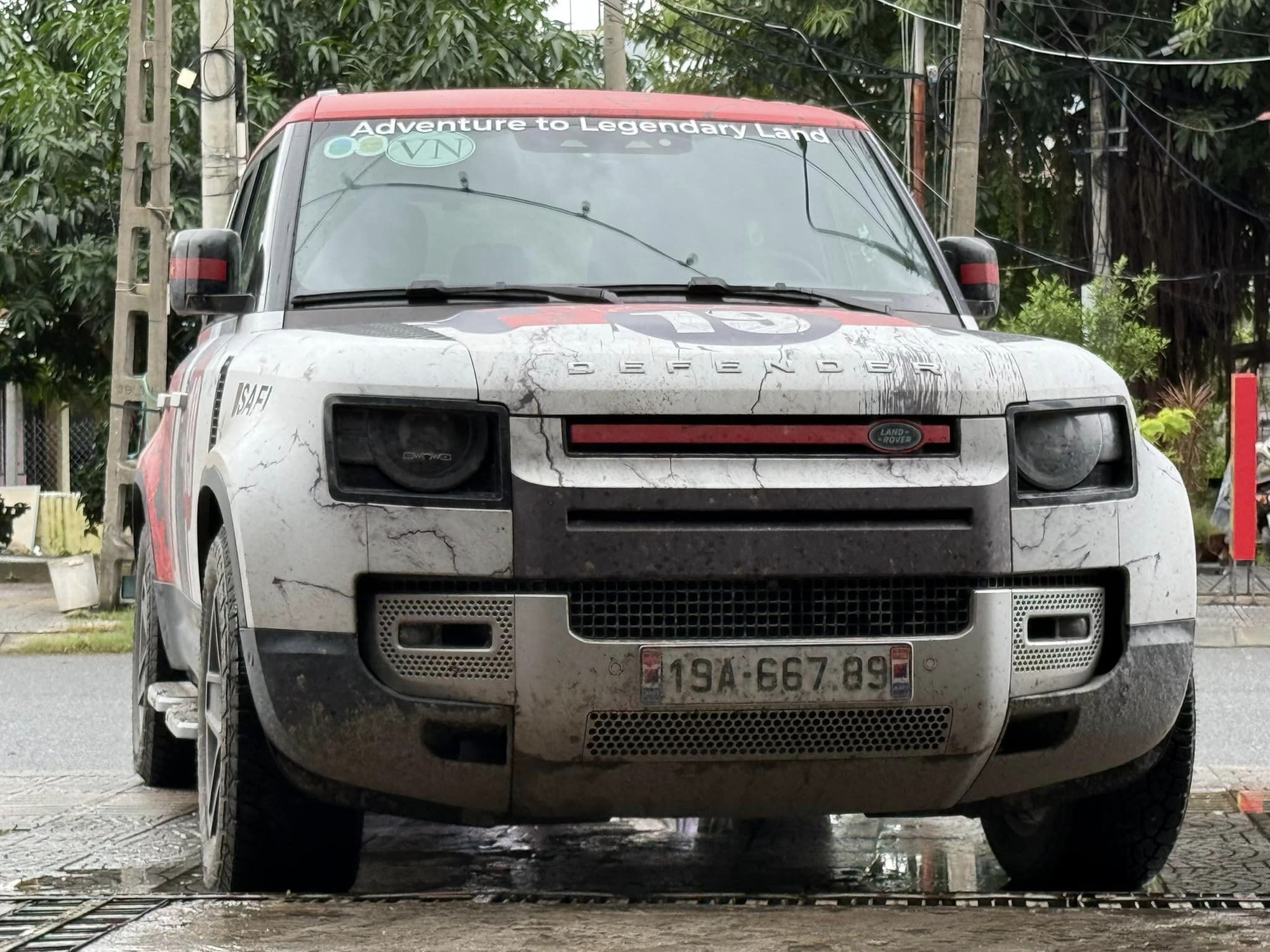 Chủ xe Defender lái 7.000km xuyên Việt Nam - Thái Lan: ‘Chạy địa hình sướng, có đoạn vượt 4.000 khúc cua, vẫn còn điểm bất tiện’- Ảnh 3.