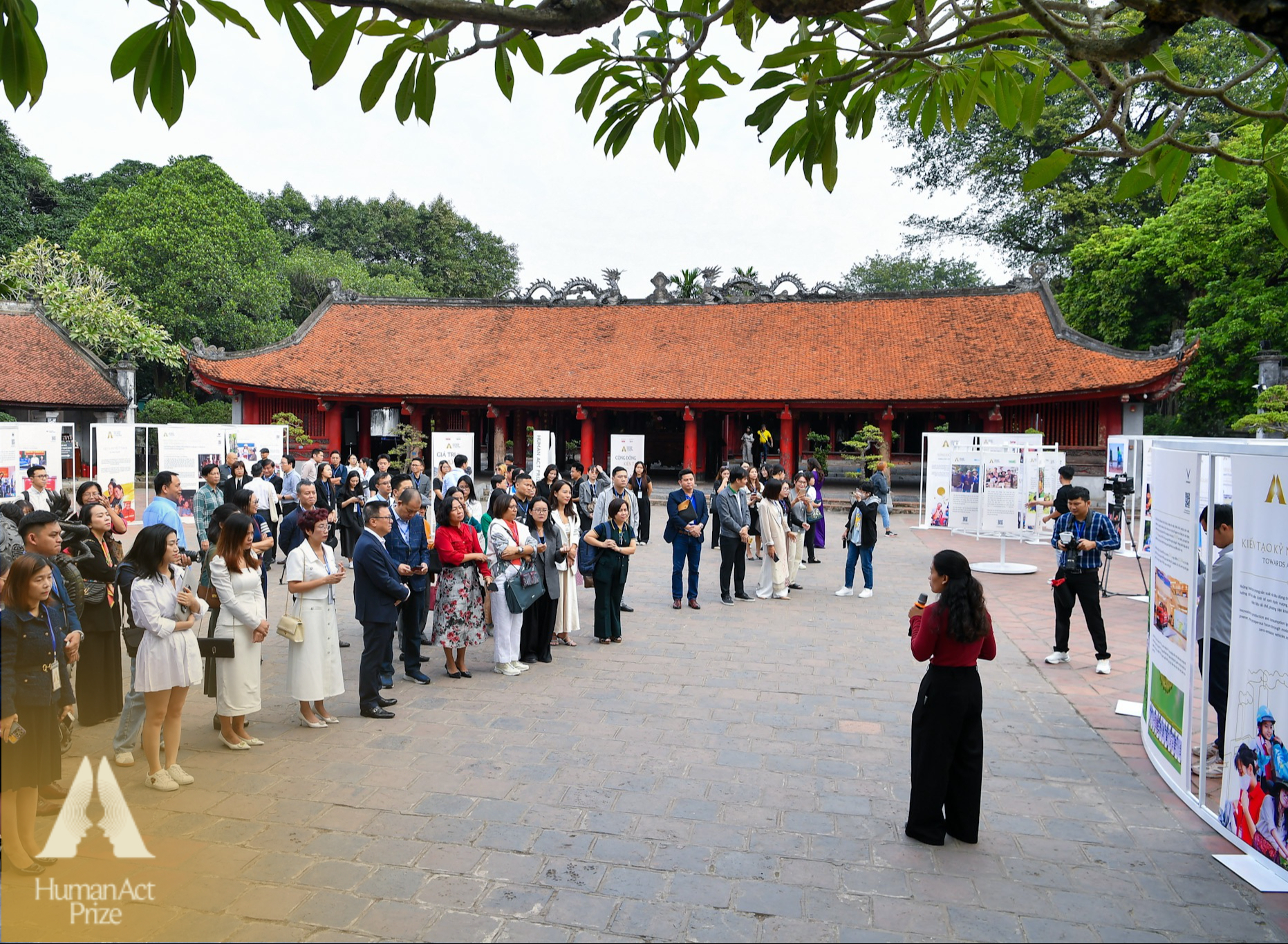 Ảnh: Hàng loạt dự án ý nghĩa xuất hiện tại Triển lãm Hành động vì Cộng đồng - Human Act Prize 2024- Ảnh 1.