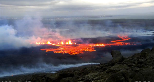 Núi lửa Iceland phun trào lần thứ 7 trong năm- Ảnh 1.