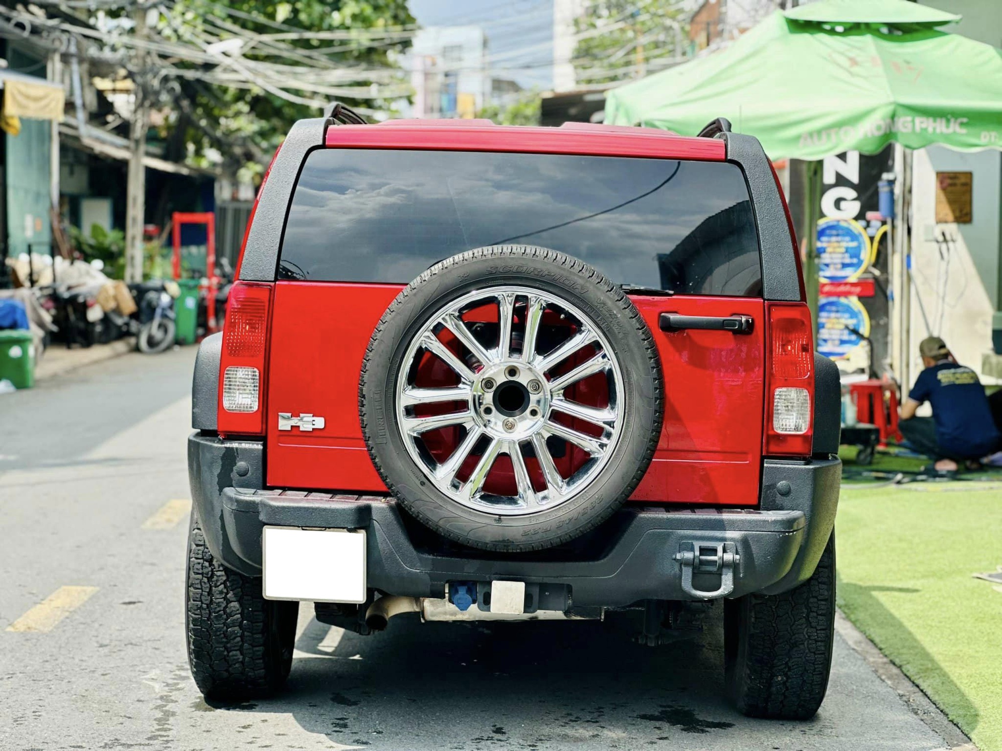 Hàng hiếm Hummer H3 sau 20 năm vẫn có giá ngang Santa Fe ‘đập hộp’: Đã độ màn hình, âm thanh hơn 100 triệu- Ảnh 6.