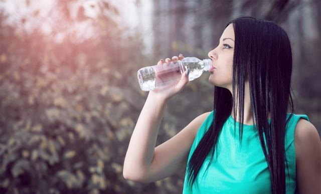 Không phải nhân sâm, tổ yến, "thuốc trường sinh" là 1 thứ miễn phí, ai cũng dùng hàng ngày: Ghi nhớ 3 nên, 2 tránh để kéo dài tuổi thọ- Ảnh 1.