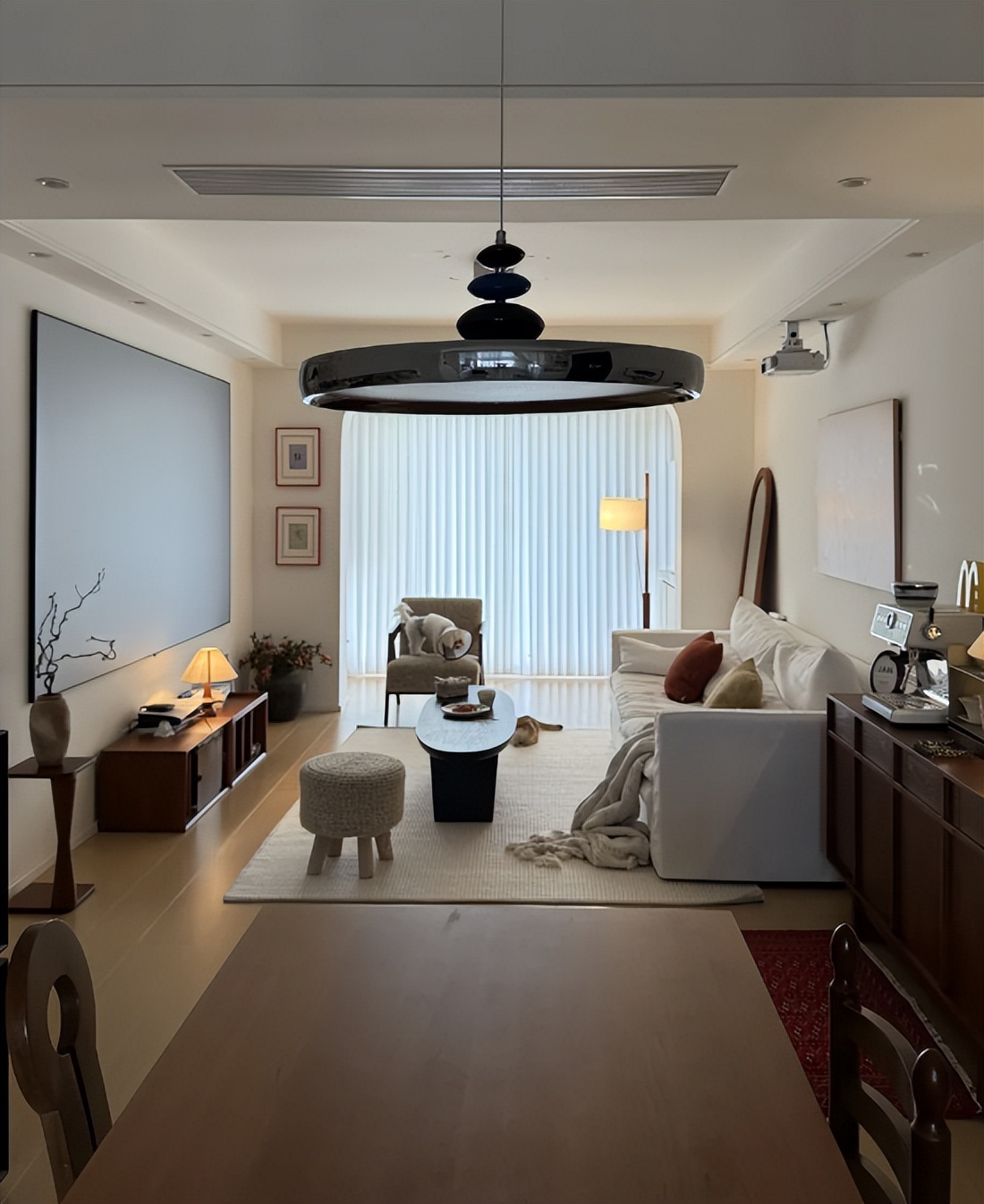 Người xưa thường nói: Muốn biết bạn có một cuộc sống tốt đẹp không, chỉ cần nhìn vào phòng khách là sẽ biết!- Ảnh 1.