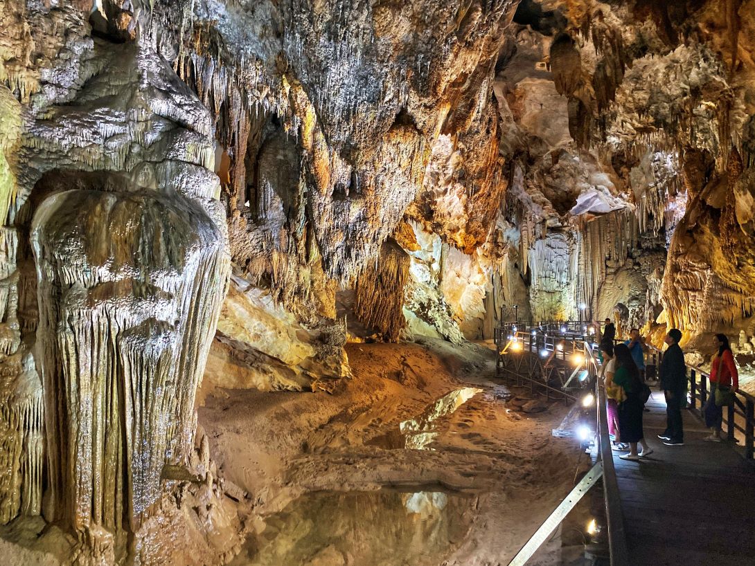 Một nơi được mệnh danh là “cung điện dưới lòng đất” ở Việt Nam, vẻ đẹp tiên cảnh được CNN khen ngợi, giữ cả kỷ lục châu Á- Ảnh 8.