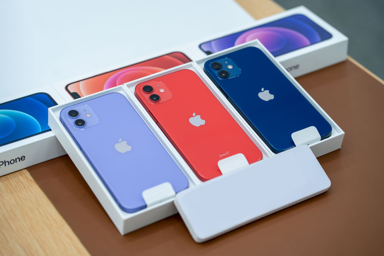 Một mẫu iPhone sắp "biến mất" khỏi Việt Nam, có giá giảm sâu tận 15 triệu đồng- Ảnh 2.