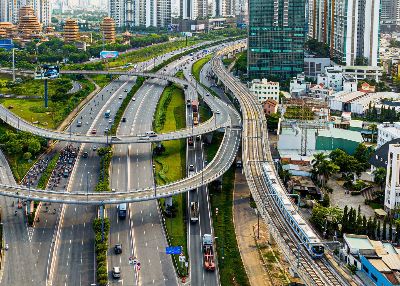 Một thành phố ở Việt Nam 'chơi lớn', chi hàng chục tỷ đồng cho người dân đi miễn phí loại phương tiện mới- Ảnh 1.