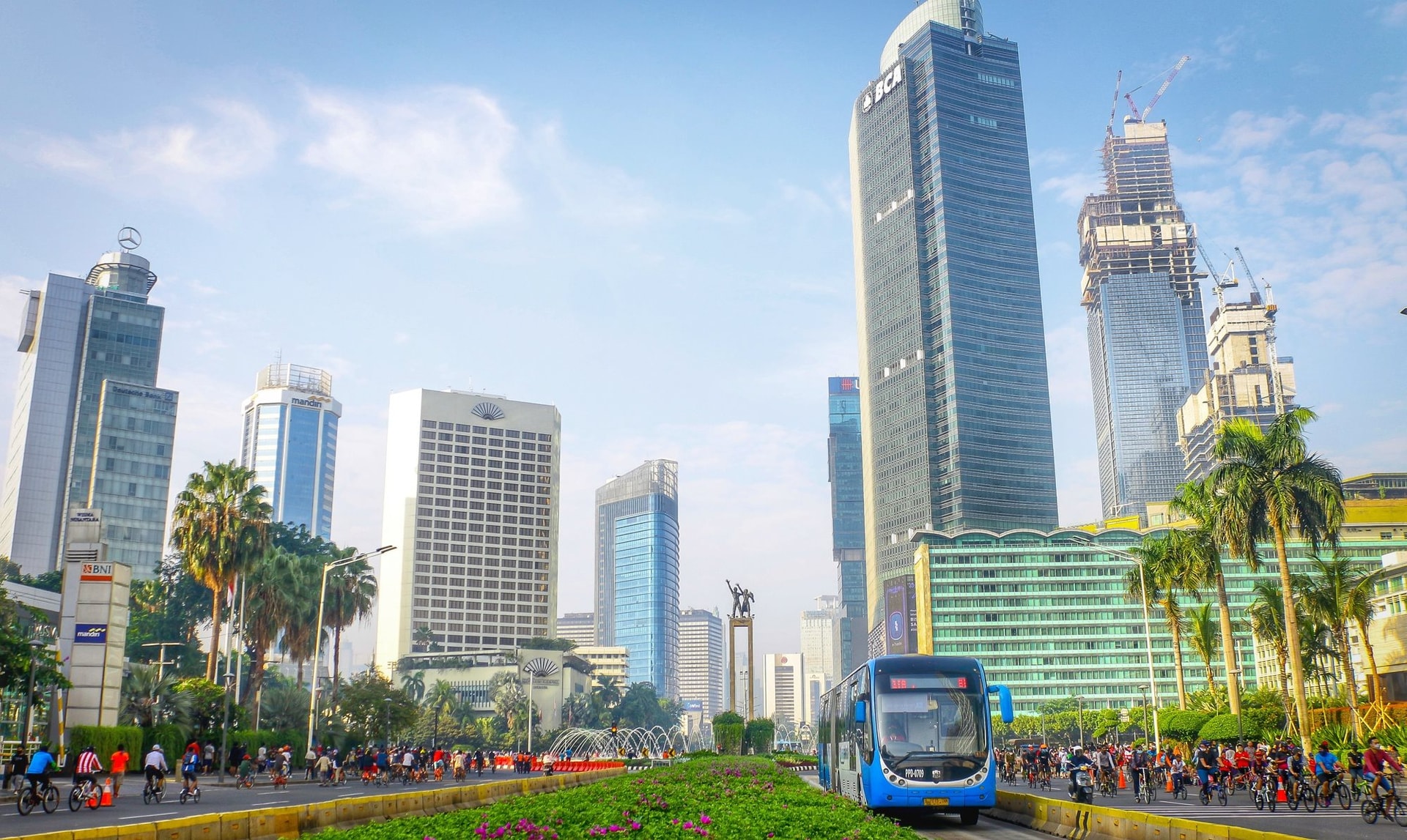 indonesia-plans-to-build-its-new-capital-from-the-ground-up-to-replace-the-sinking-city-of-jakarta4-1730856641784-17308566428931595787103.jpg