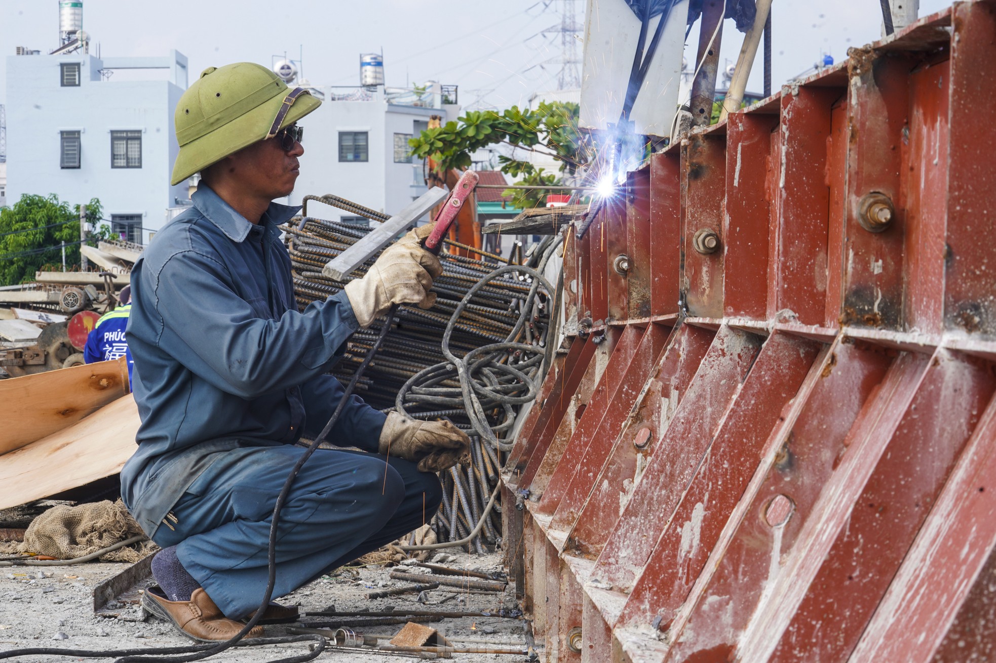 Cận cảnh cầu Phước Long nối quận 7 với huyện Nhà Bè sắp hoàn thành- Ảnh 9.