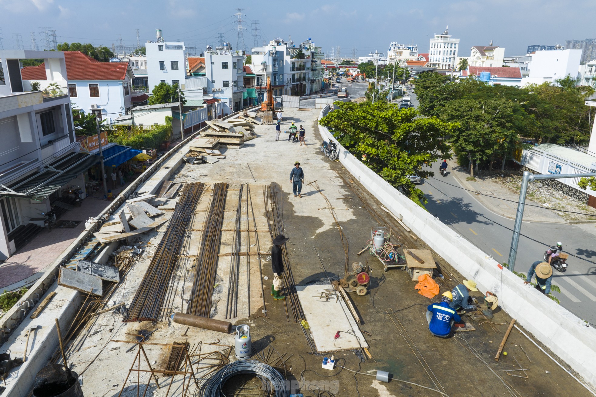 Cận cảnh cầu Phước Long nối quận 7 với huyện Nhà Bè sắp hoàn thành- Ảnh 8.