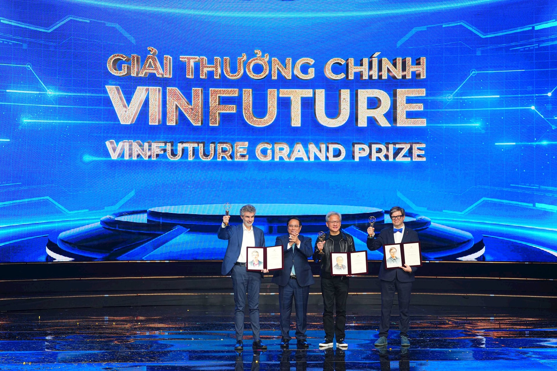 Gặp Tổng Bí thư, đồng chủ nhân giải thưởng chính VinFuture 2024 “hiến kế” gì cho Việt Nam?- Ảnh 1.