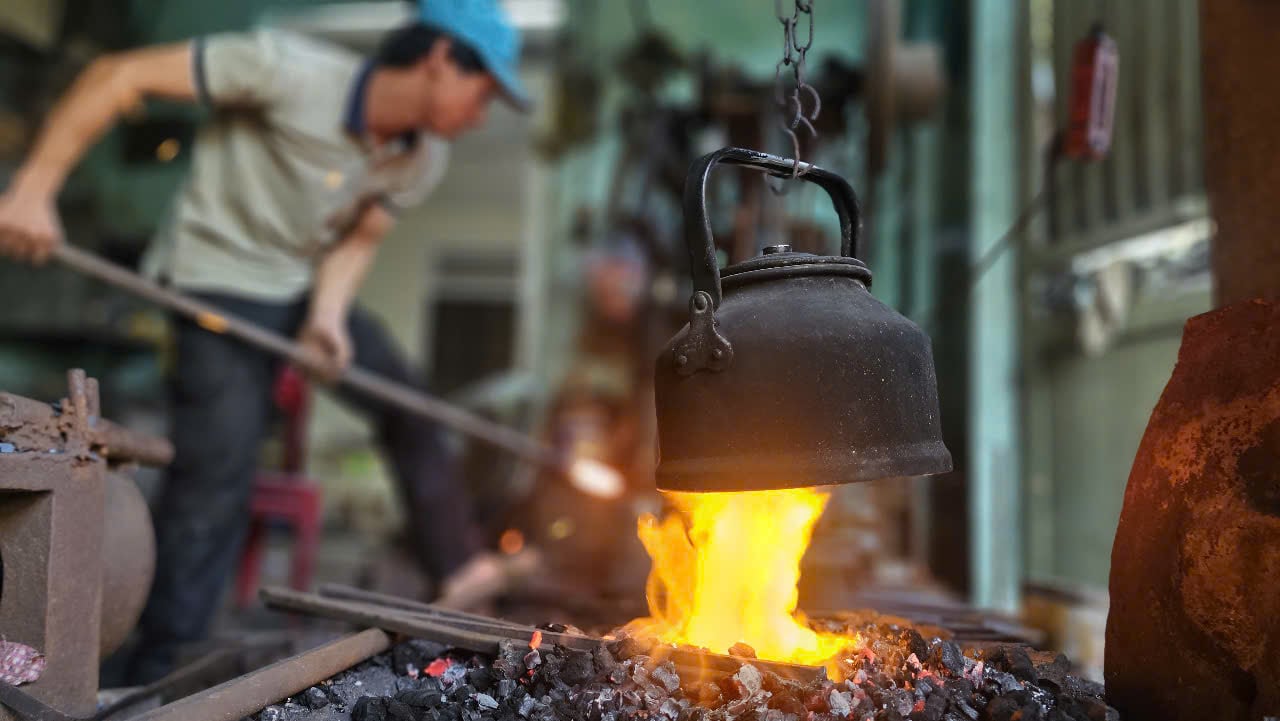 'Giữ lửa' cho xóm lò rèn trăm tuổi trong khu phố cổ nổi tiếng xứ Huế- Ảnh 10.